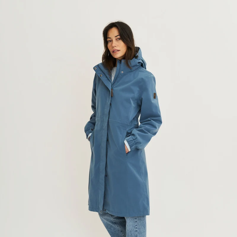 Anne Blue