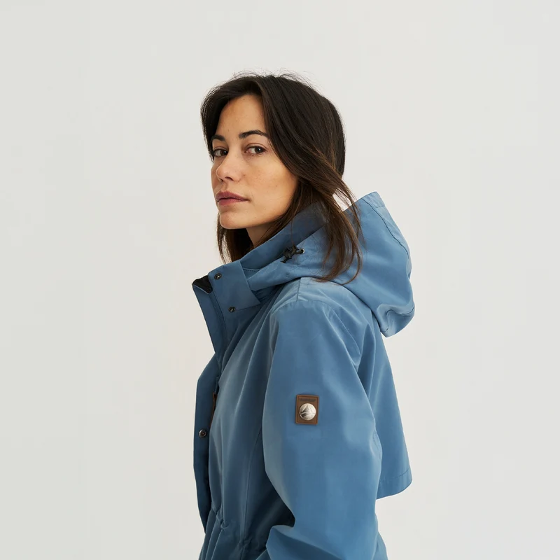 Anne Blue