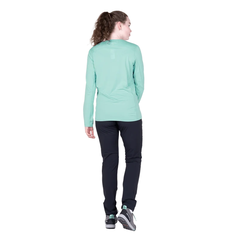 Tempi Women's LS Tee