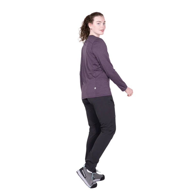 Tempi Women's LS Tee