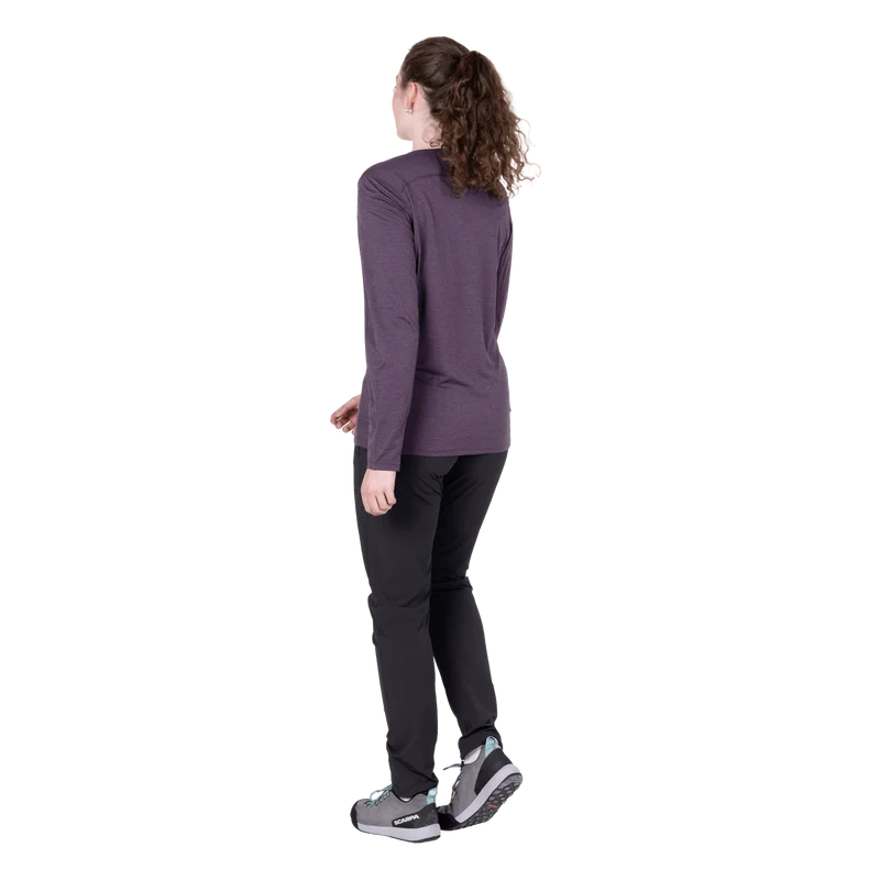 Tempi Women's LS Tee
