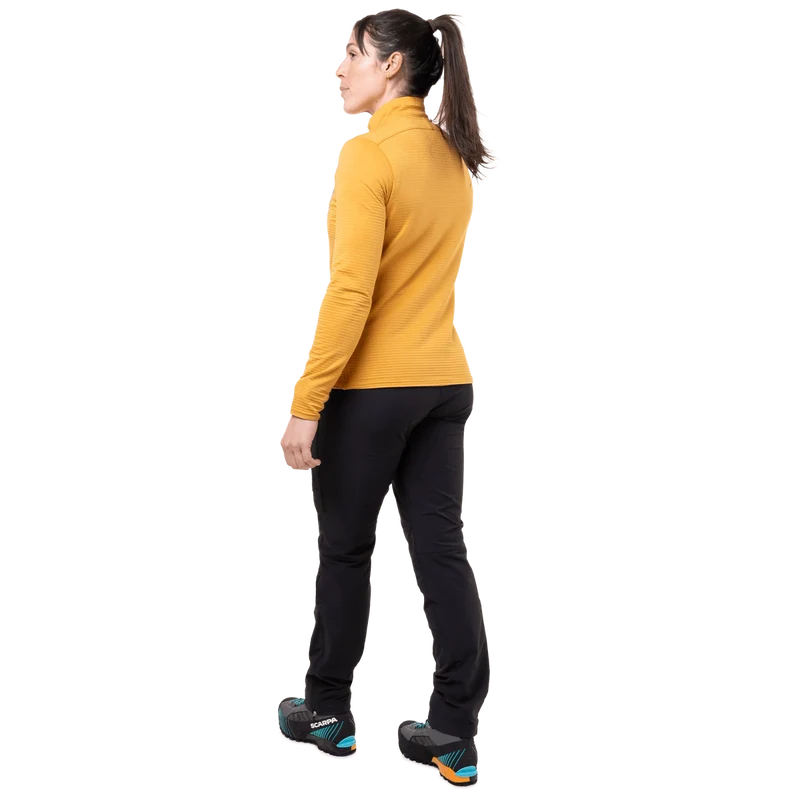 Lumiko Women's Zip T