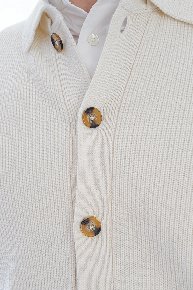 Strickjacke im Halbpatent-Strick Weiß
