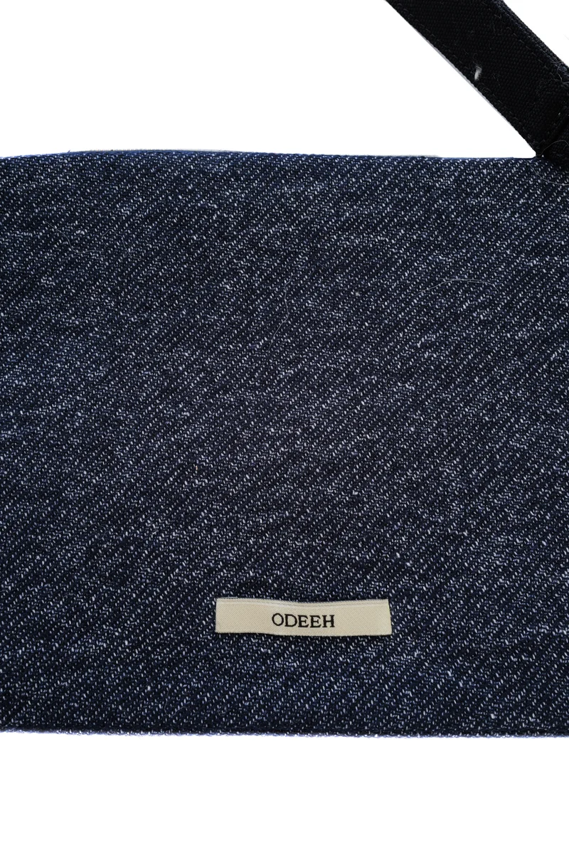 Clutch im Denim-Look Ink