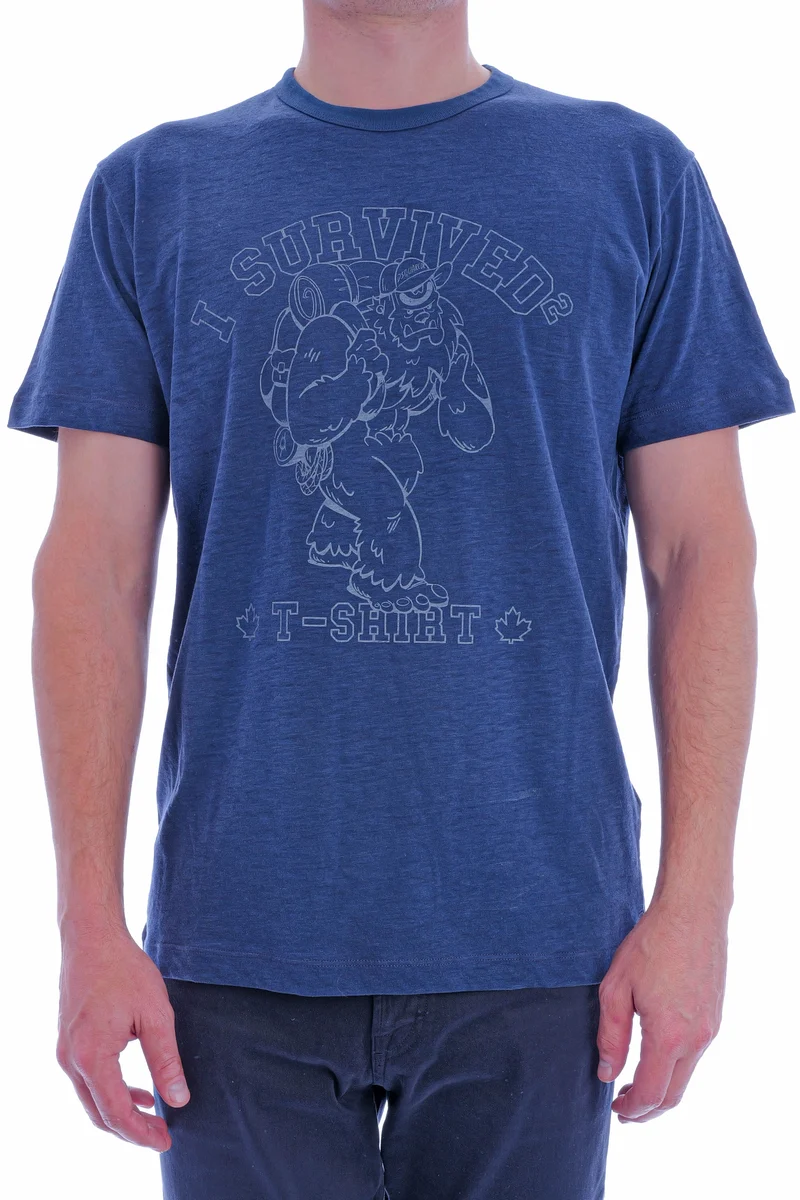 T-Shirt 'I Survived' Blau