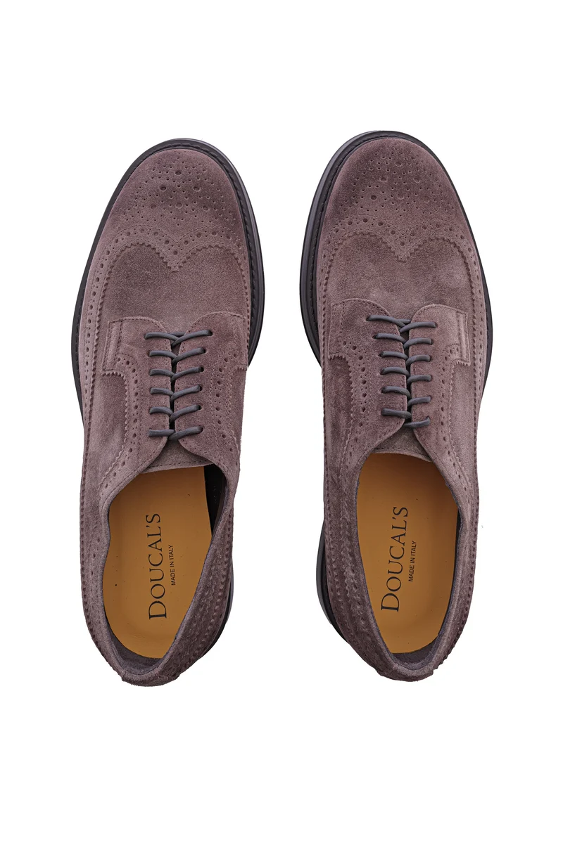 Schnürschuh mit Brogue-Lochung Kreide