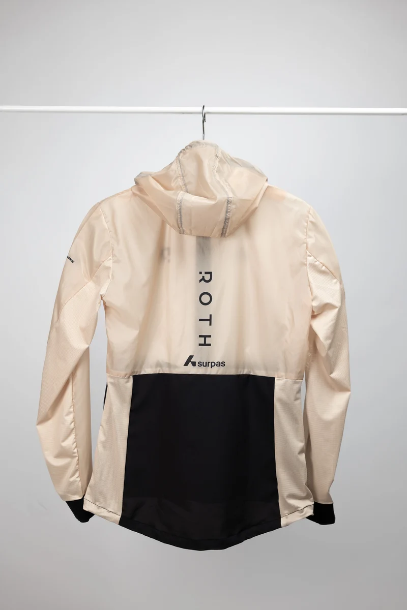 Surpas Stride Laufjacke Unisex