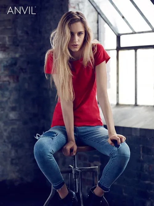 Women's Lightweight Tee