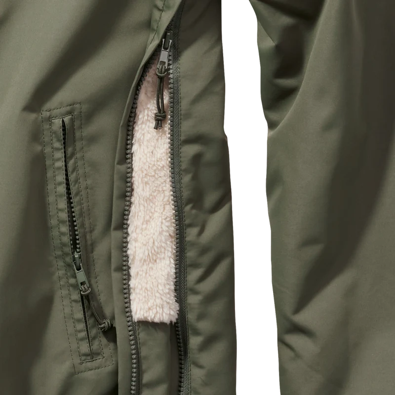 Windbreaker mit Teddyfell-Futter von Brandit