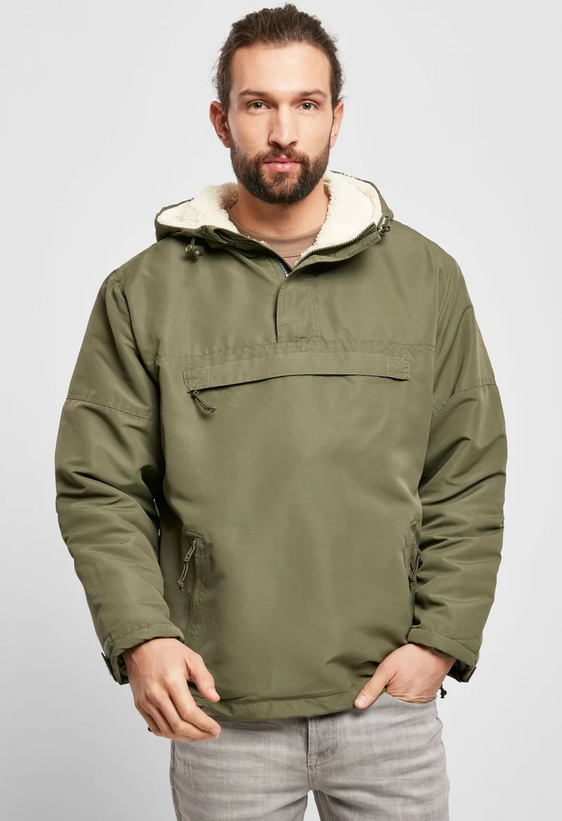 Windbreaker mit Teddyfell-Futter von Brandit