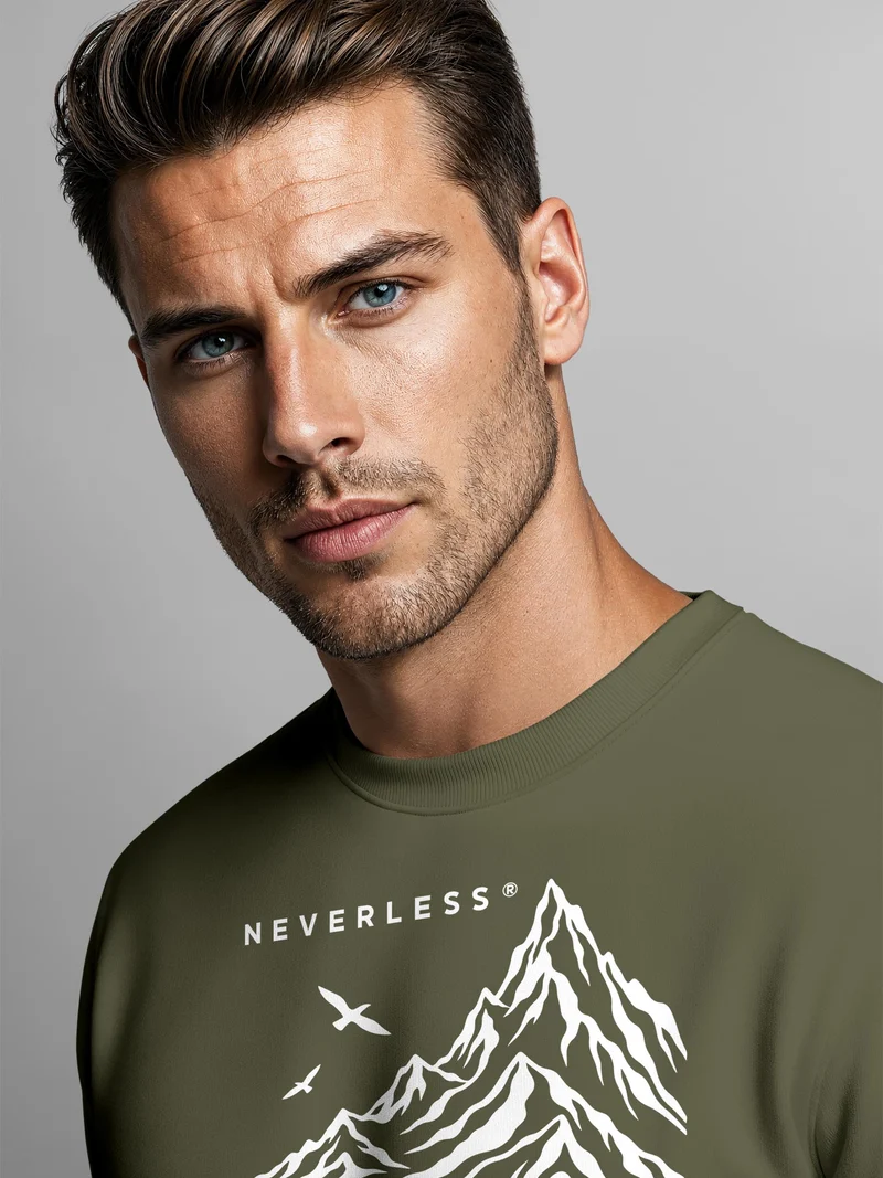 Herren Sweatshirt Higher Ground Line Art Frontprint Regular Fit