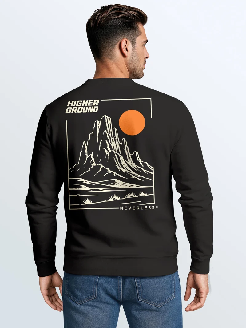 Herren Sweatshirt Summit Vibes Mountain Backprint Regular Fit