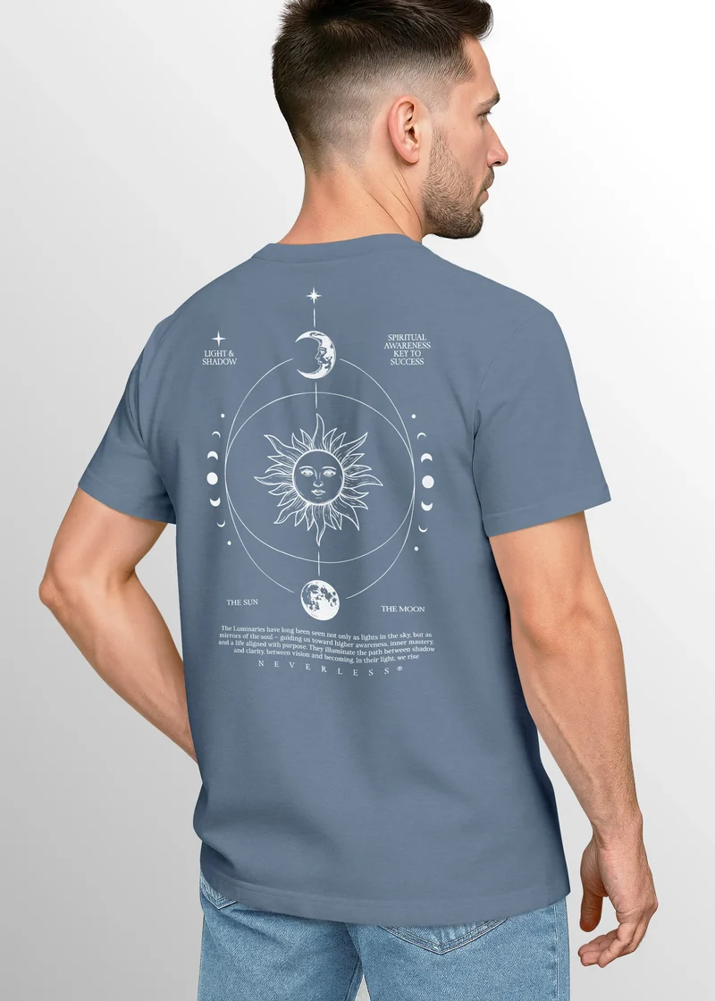 Herren T-Shirt Backprint Sonne Mond | Spirituelles Grafikshirt | Printshirt Astrologie Design Fashion Streetstyle