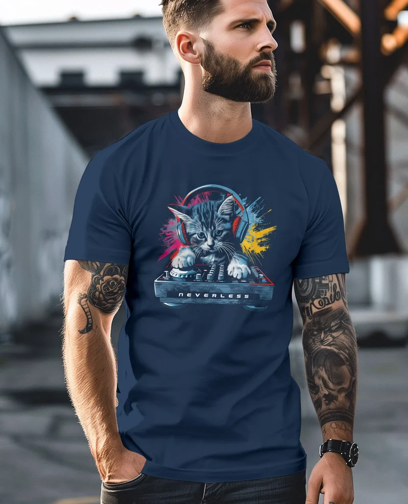 Herren T-Shirt Techno DJ Katze Electronic Music Rave Festival Printshirt Fashion Streetstyle