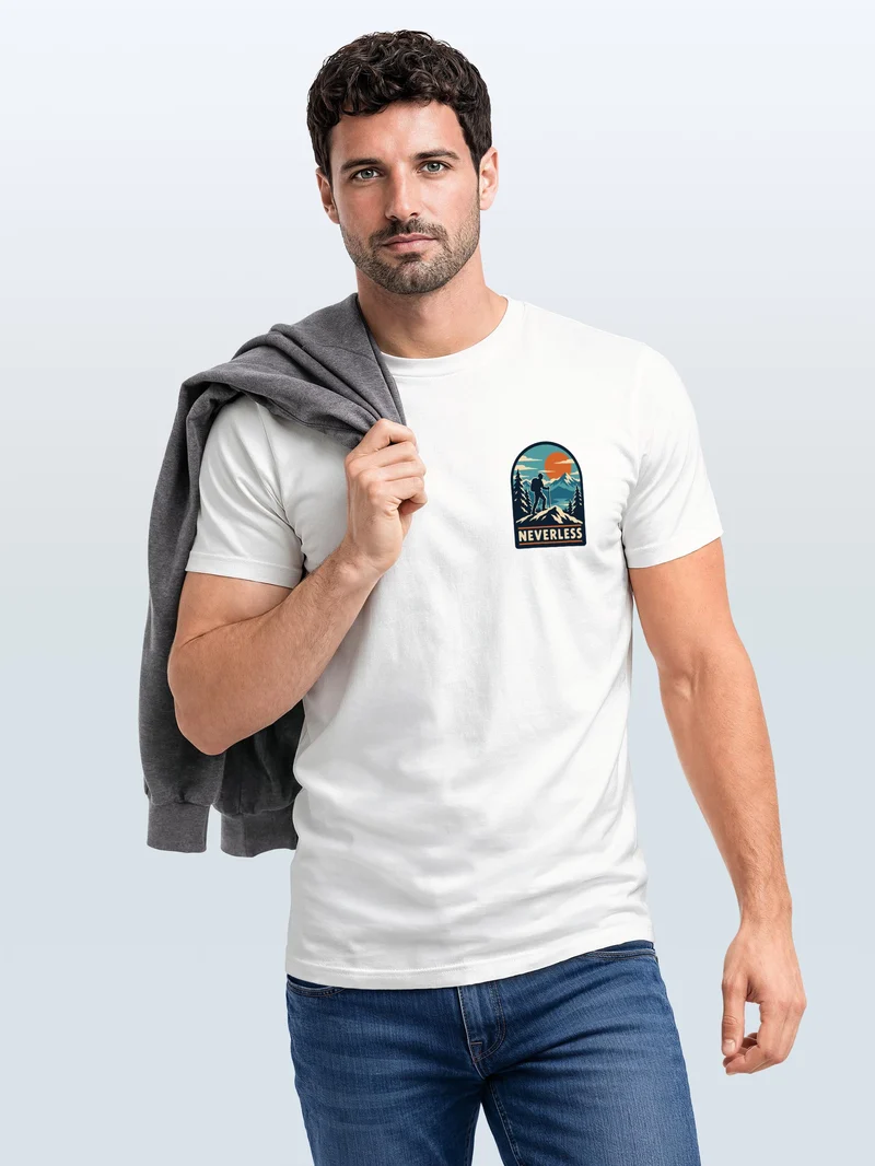 Herren T-Shirt Outdoor Hiking Badge Brustprint Slim Fit