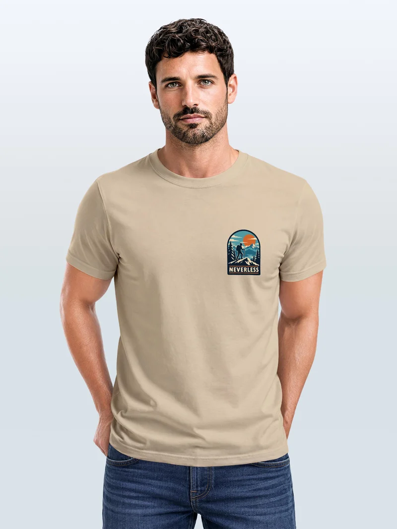 Herren T-Shirt Outdoor Hiking Badge Brustprint Slim Fit