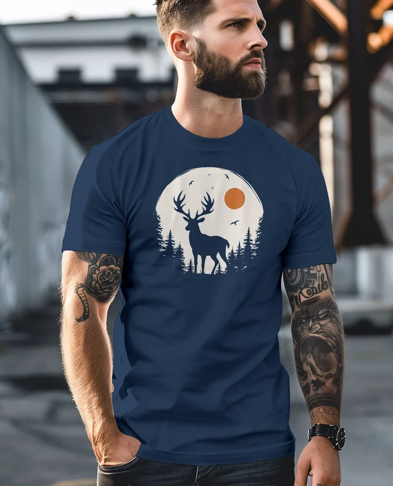 Herren T-Shirt Frontprint Hirsch Wald Outdoor Natur Wildnis Printshirt Männer Fashion Streetstyle