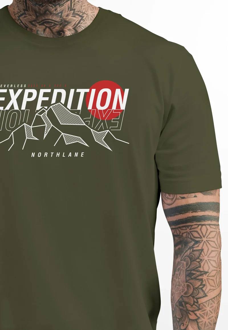 Herren T-Shirt Outdoor Berge Wandern Naturliebhaber Expedition Northlane Aufschrift Männer Printshirt Fashion Streetstyle
