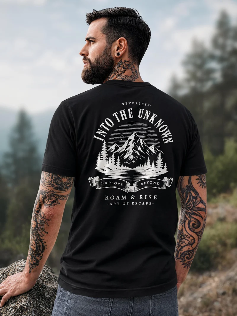 Herren T-Shirt Backprint - Into the Unknown - Baumwollshirt Männer Fashion Streetstyle Slim Fit