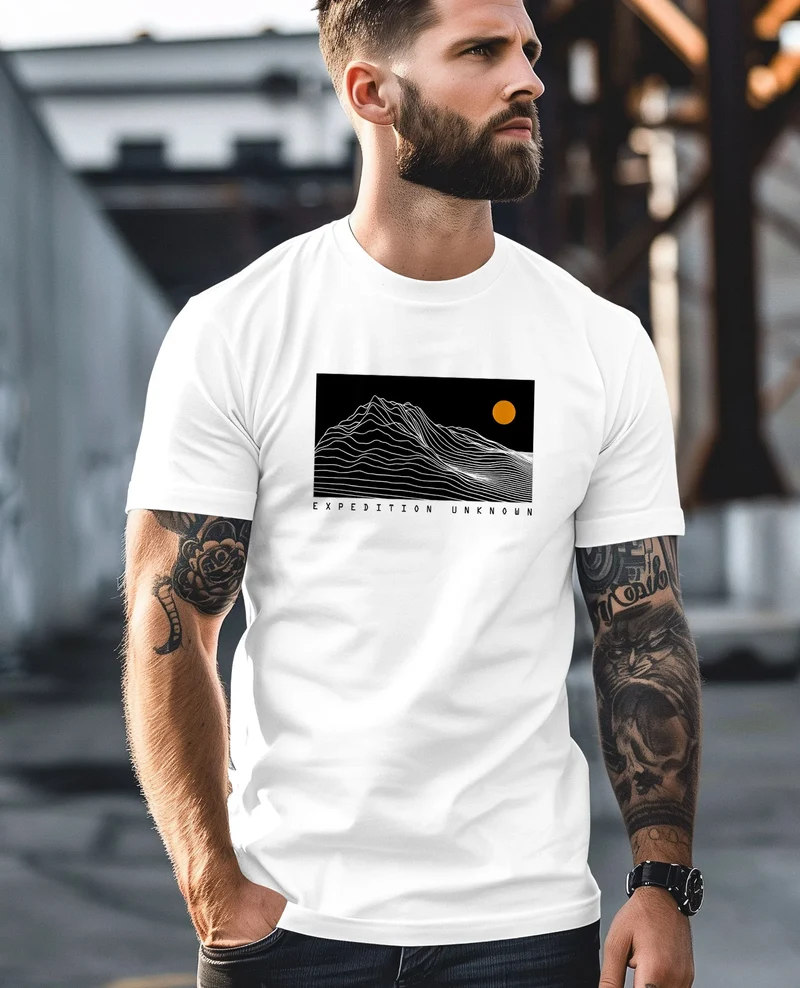 Herren T-Shirt Frontprint Wandern Berge Grafik Schriftzug Outdoor Natur Fashion Streetstyle Printshirt