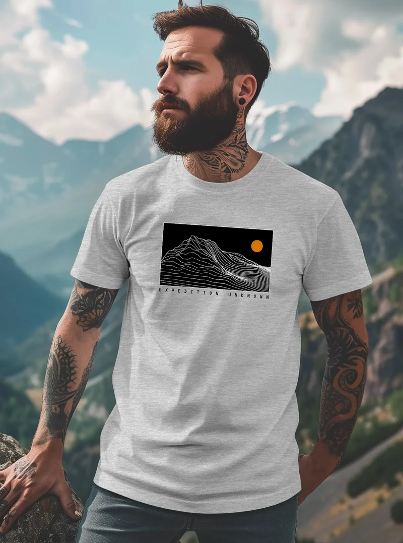 Herren T-Shirt Frontprint Wandern Berge Grafik Schriftzug Outdoor Natur Fashion Streetstyle Printshirt