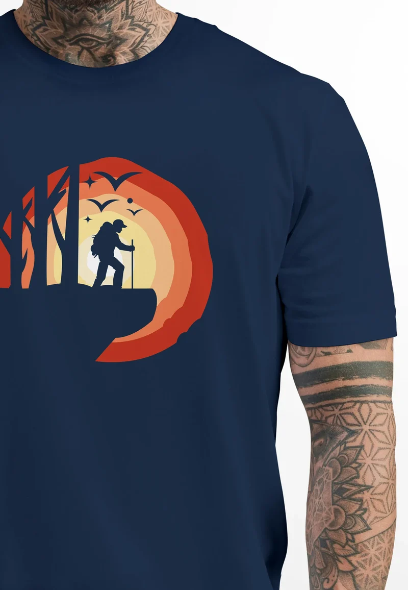 Herren T-Shirt Wander-Motiv Trekking Aufdruck Printshirt Outdoor Fashion Streetstyle
