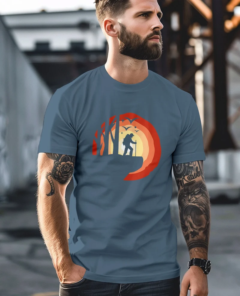 Herren T-Shirt Wander-Motiv Trekking Aufdruck Printshirt Outdoor Fashion Streetstyle