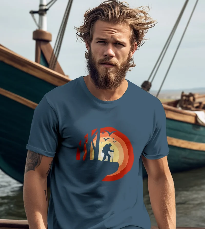 Herren T-Shirt Wander-Motiv Trekking Aufdruck Printshirt Outdoor Fashion Streetstyle