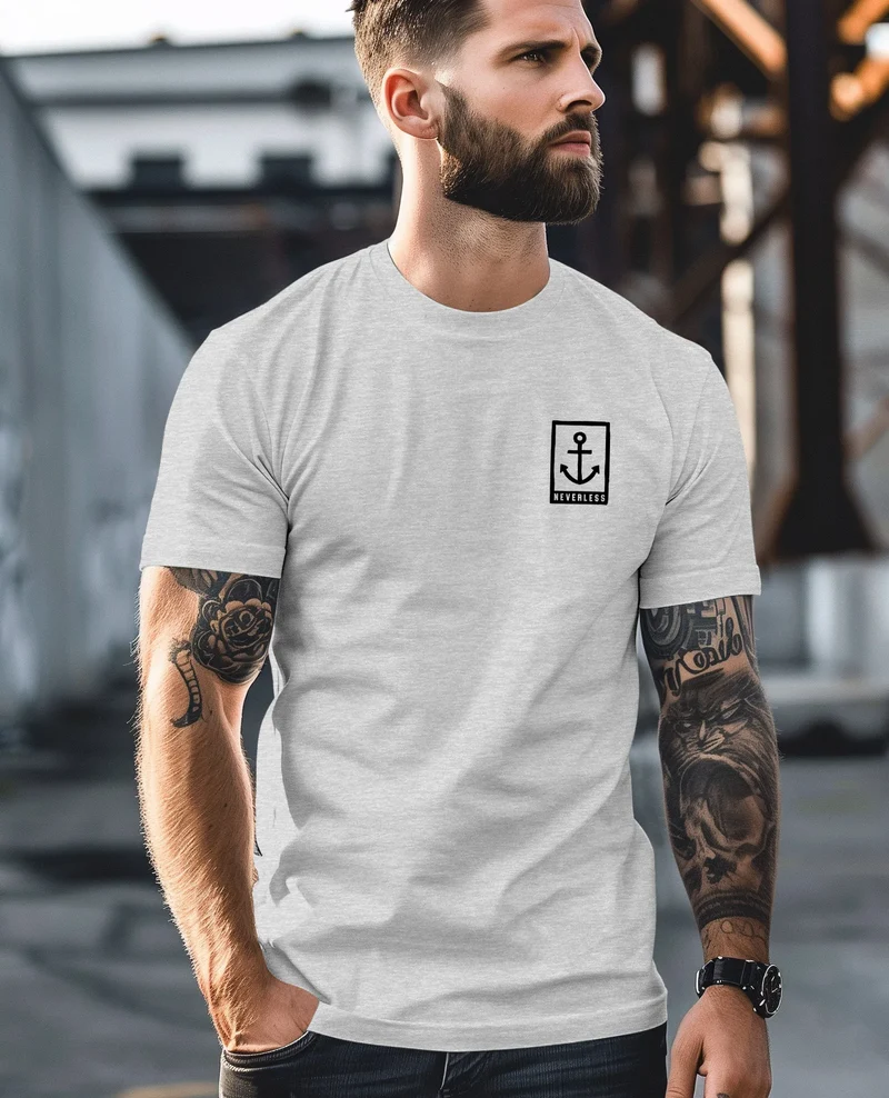 Herren T-Shirt Anker Motiv Brust Batch Logo Fashion Streetstyle