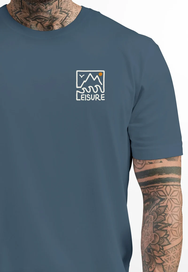 Herren T-Shirt Wandern Berge Natur Aufdruck Printshirt Outdoor Fashion Grafik Design