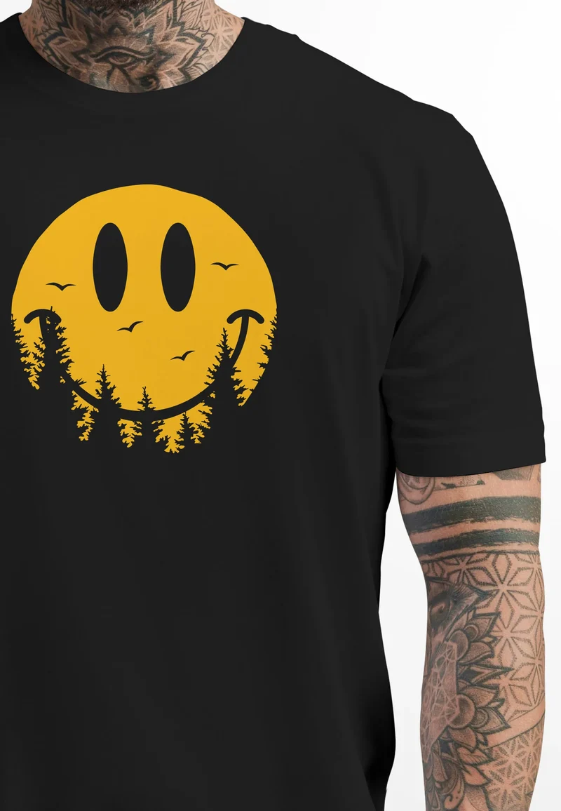 Herren T-Shirt Sommer Sonne Outdoor Motiv Lustig Smiling Face Wald Fashion Streetstyle