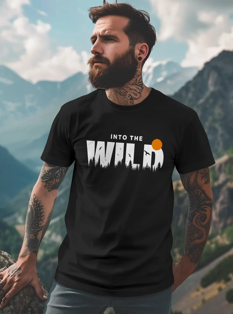 Herren T-Shirt Brustprint Bedruckt Into the Wild Schriftzug Outdoor Fashion Streetstyle Grafik-Shirt