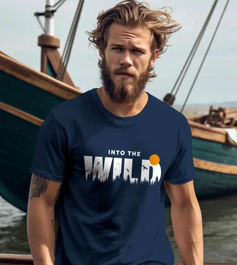 Herren T-Shirt Brustprint Bedruckt Into the Wild Schriftzug Outdoor Fashion Streetstyle Grafik-Shirt