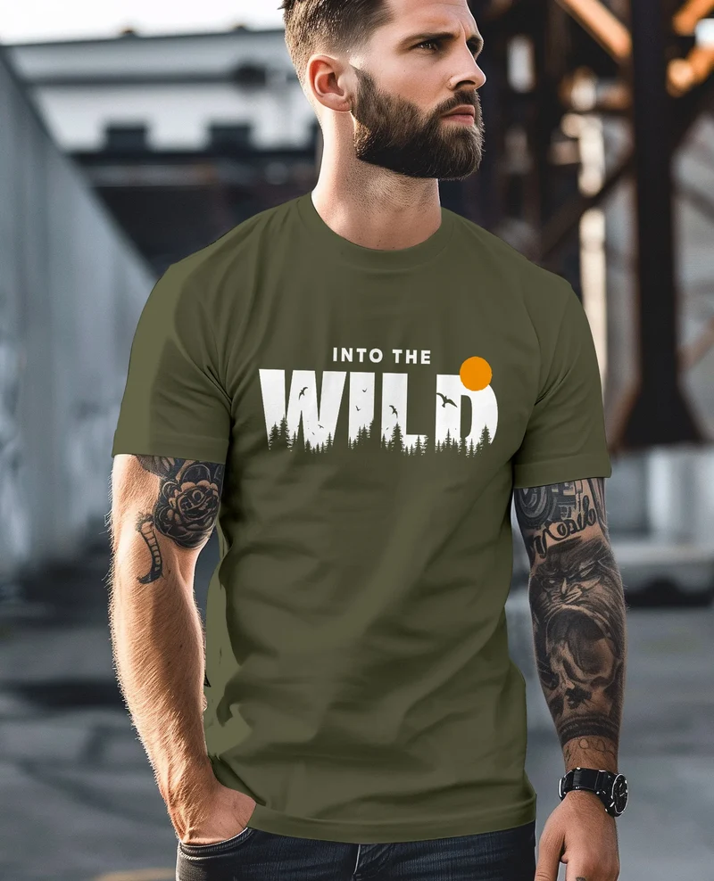 Herren T-Shirt Brustprint Bedruckt Into the Wild Schriftzug Outdoor Fashion Streetstyle Grafik-Shirt