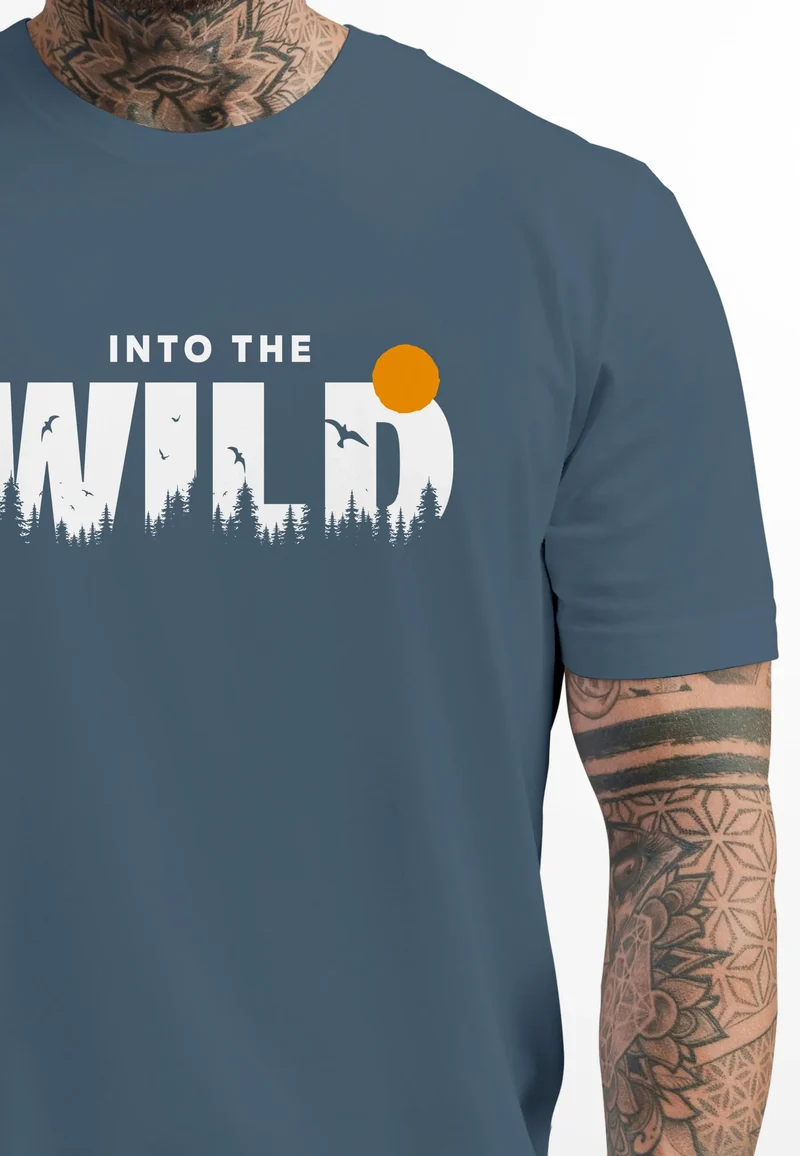Herren T-Shirt Brustprint Bedruckt Into the Wild Schriftzug Outdoor Fashion Streetstyle Grafik-Shirt