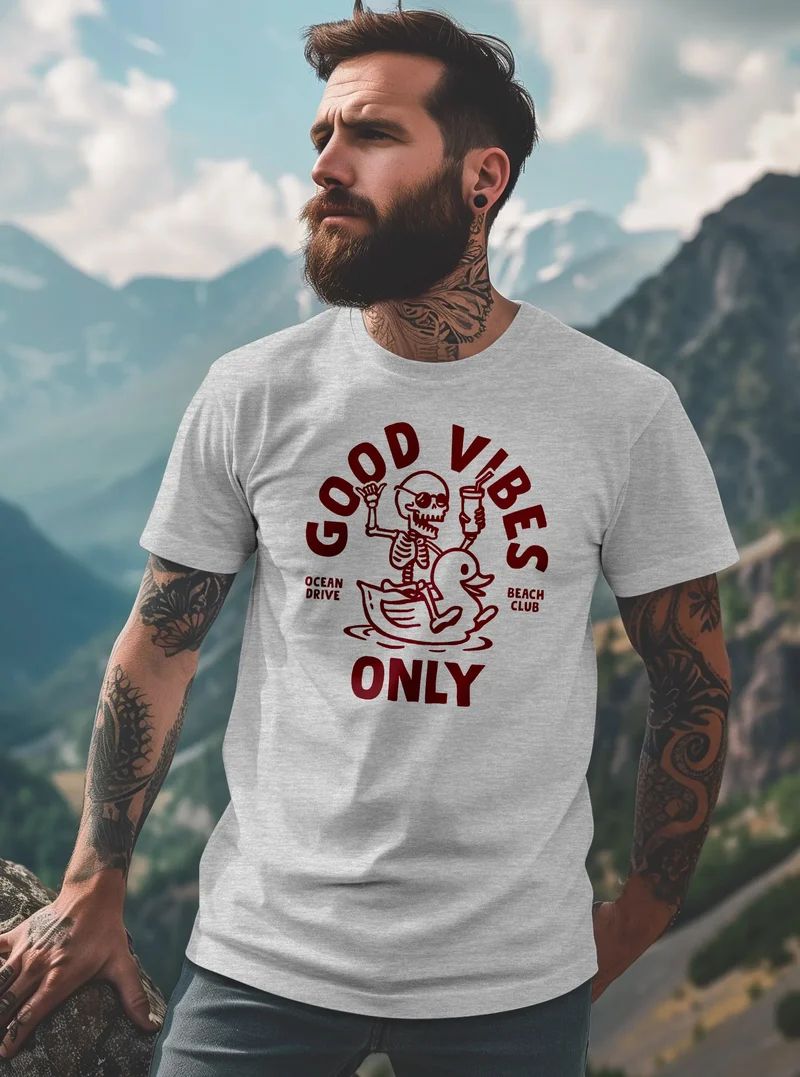 Herren T-Shirt Printshirt Spruch Good Vibes Only Skelett-Motiv Sommer Frontprint Fashion Streetstyle
