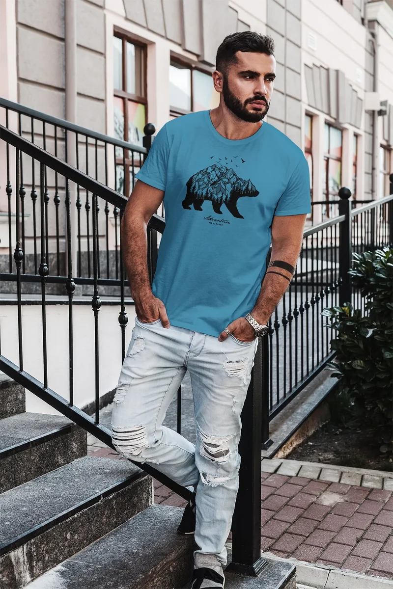 Herren T-Shirt Bär Abenteuer Berge Wald Bear Mountains Adventure Slim Fit