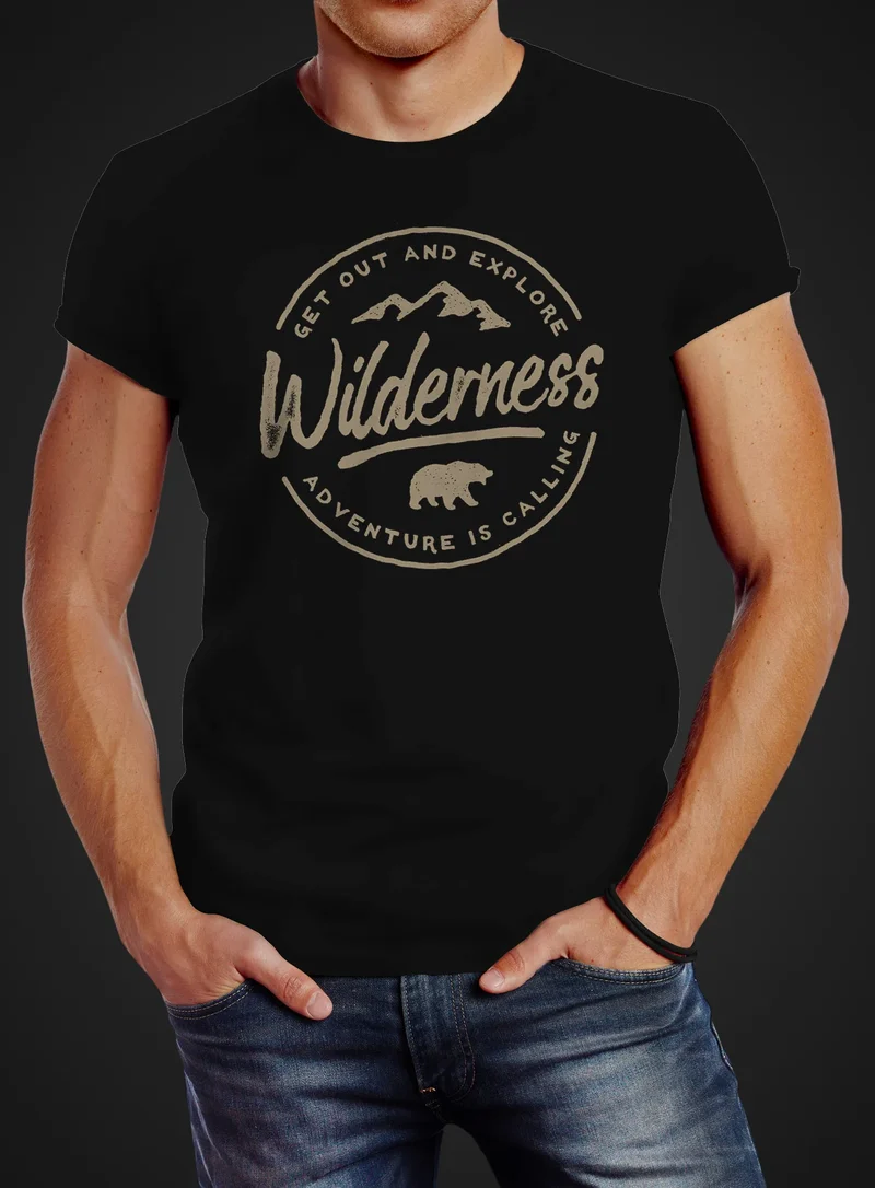 Herren T-Shirt Adventure Logo Berge Mountain Bär Wilderness Schriftzug Fashion Streetstyle