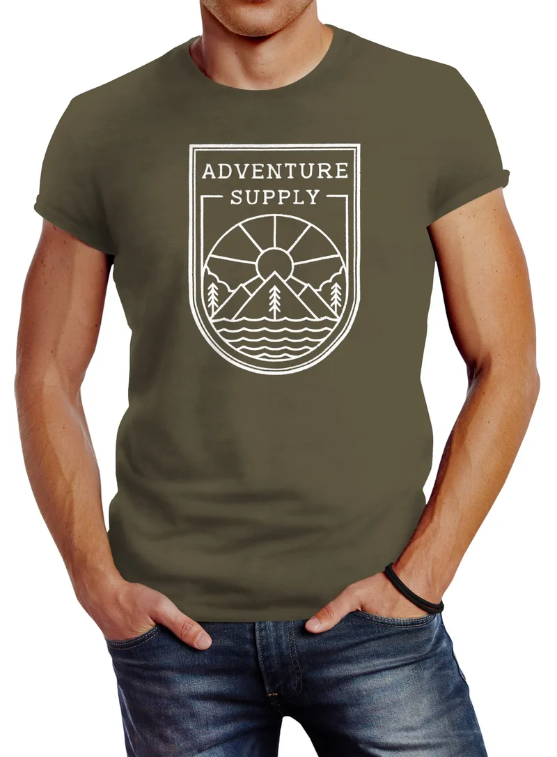 Herren T-Shirt Adventure Supply Wanderlust Fernweg Wandern Berge Mountains Slim Fit