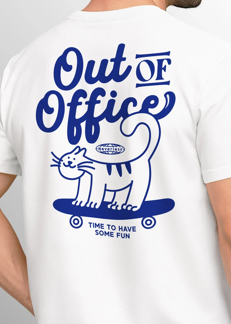 Herren T-Shirt Backprint Out of Office Grafikshirt Katze Schriftzug Fashion Streetstyle