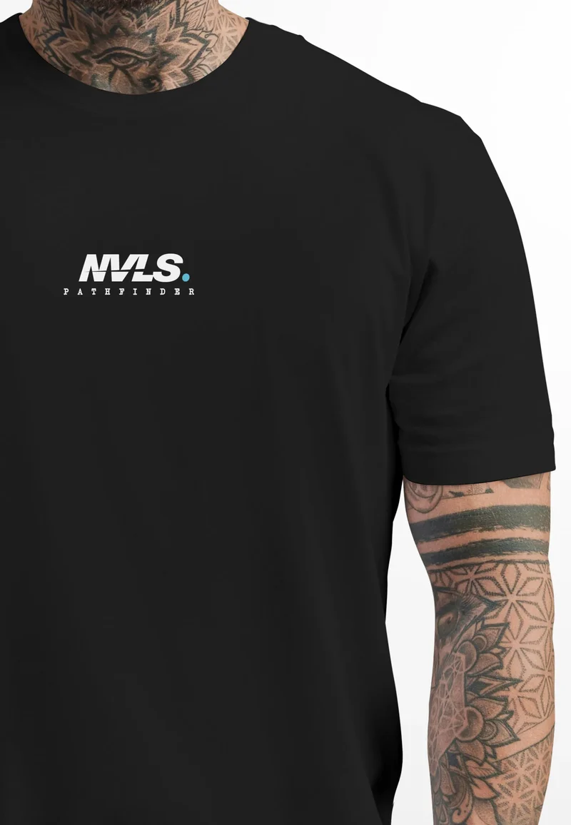 Herren T-Shirt Backprint Rücken-Aufdruck Grafik Topografie Adventure Explore Männer Fashion Streetstyle
