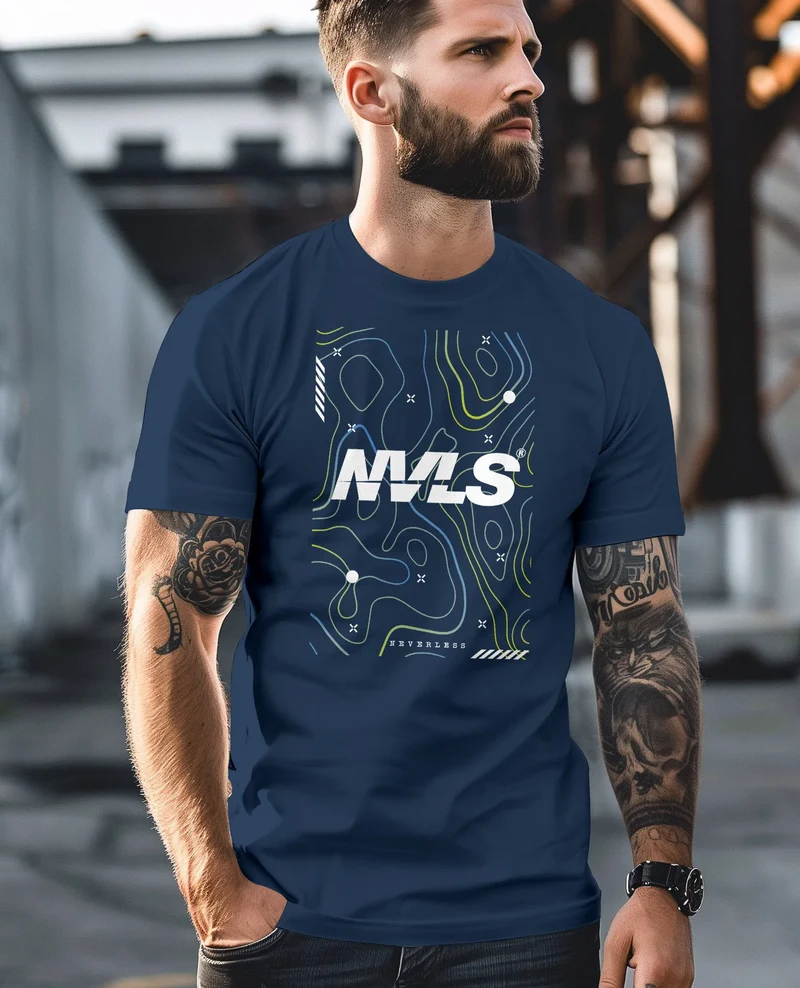 Herren T-Shirt Print Aufdruck Schriftzug Topografische Illustration Fashion Streetstyle