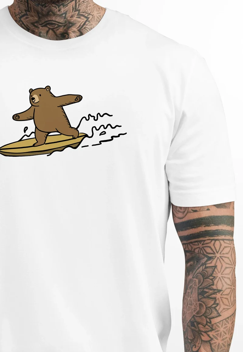 Herren T-Shirt Bär Print Surfer Surfboard Sommer Printshirt Grafikshirt Fashion Streetstyle