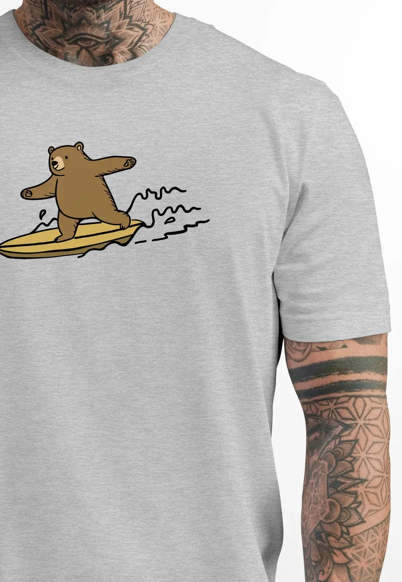 Herren T-Shirt Bär Print Surfer Surfboard Sommer Printshirt Grafikshirt Fashion Streetstyle