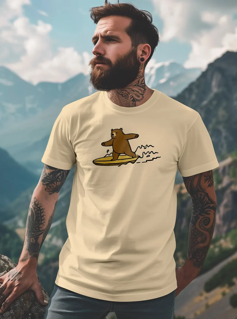 Herren T-Shirt Bär Print Surfer Surfboard Sommer Printshirt Grafikshirt Fashion Streetstyle