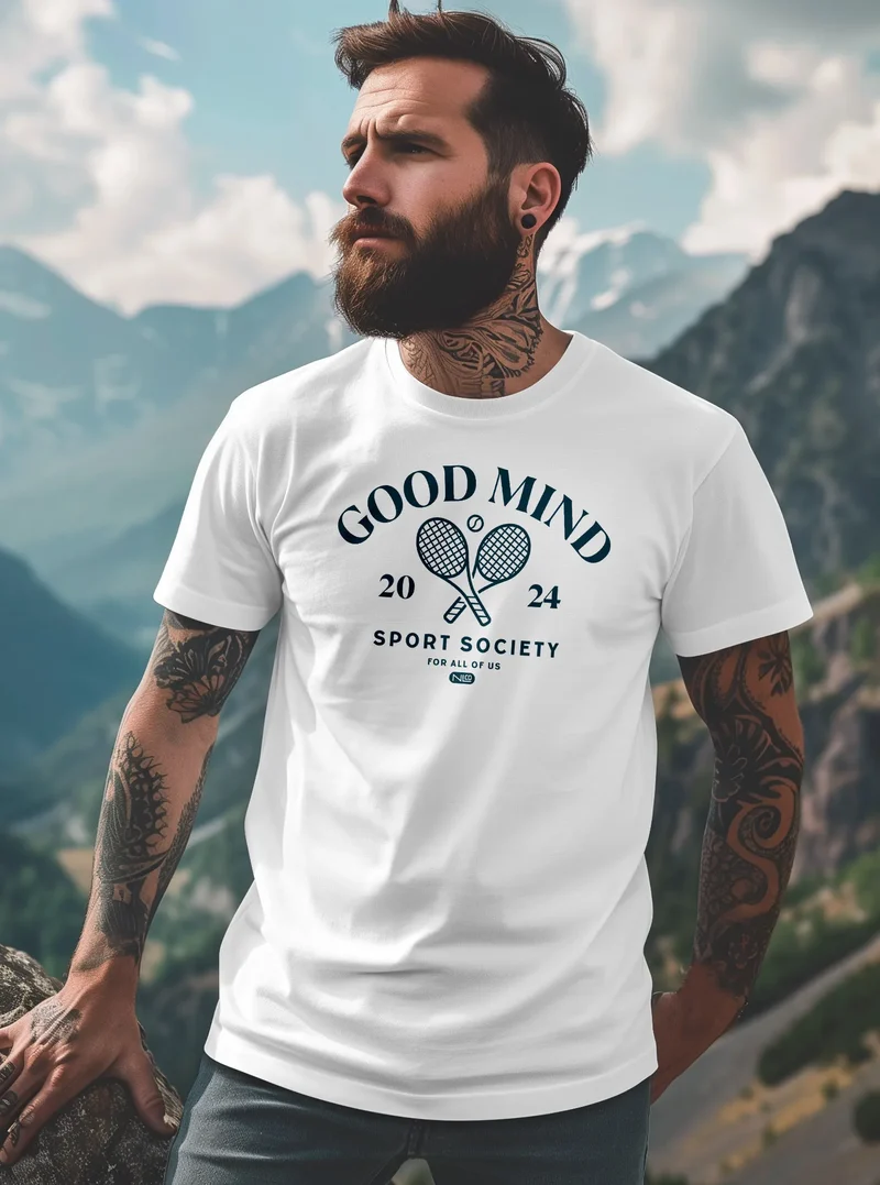 Herren T-Shirt Sport Tennis Grafik Good Mind Sport Society Retro Fashion Streetstyle