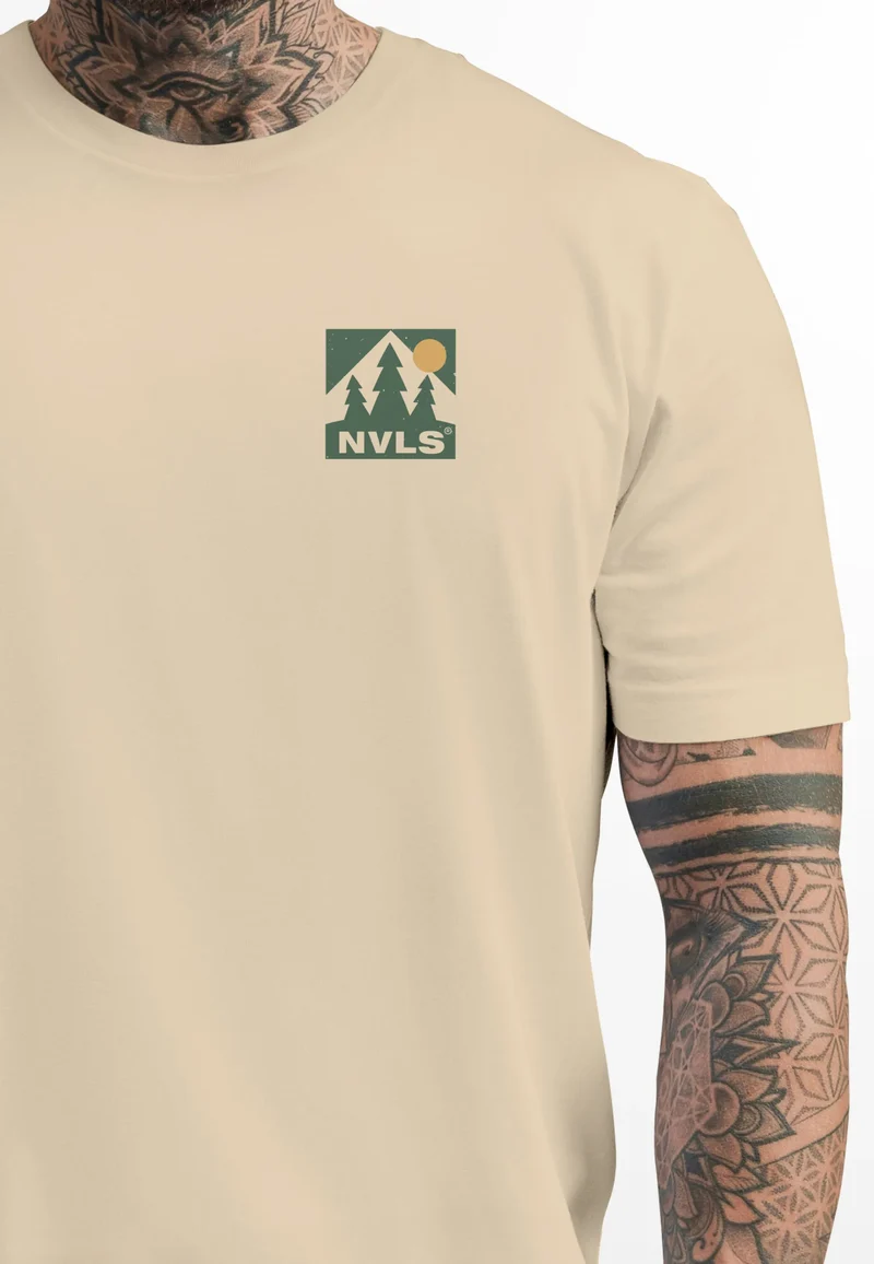 Herren T-Shirt Backprint Berge Outdoor Wald Camping Rückenaufdruck Männer Fashion Streetstyle
