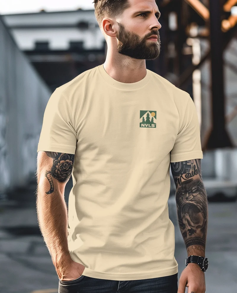 Herren T-Shirt Backprint Berge Outdoor Wald Camping Rückenaufdruck Männer Fashion Streetstyle