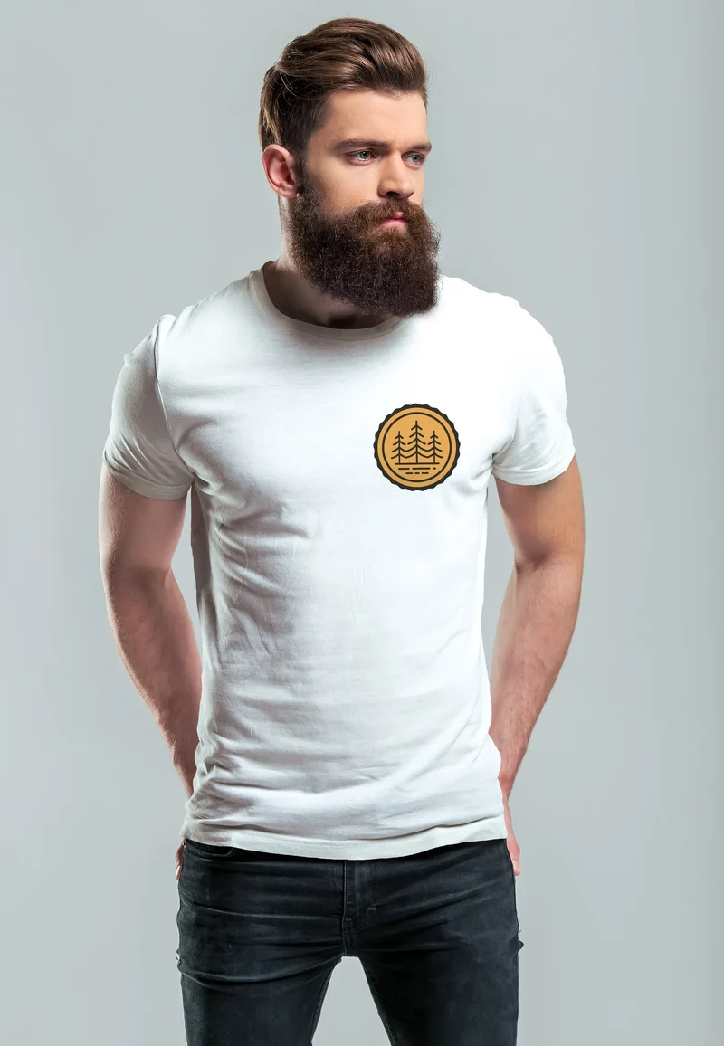 Herren T-Shirt Wald Bäume Logo Badge Naturliebhaber Outdoor Fashion Streetstyle