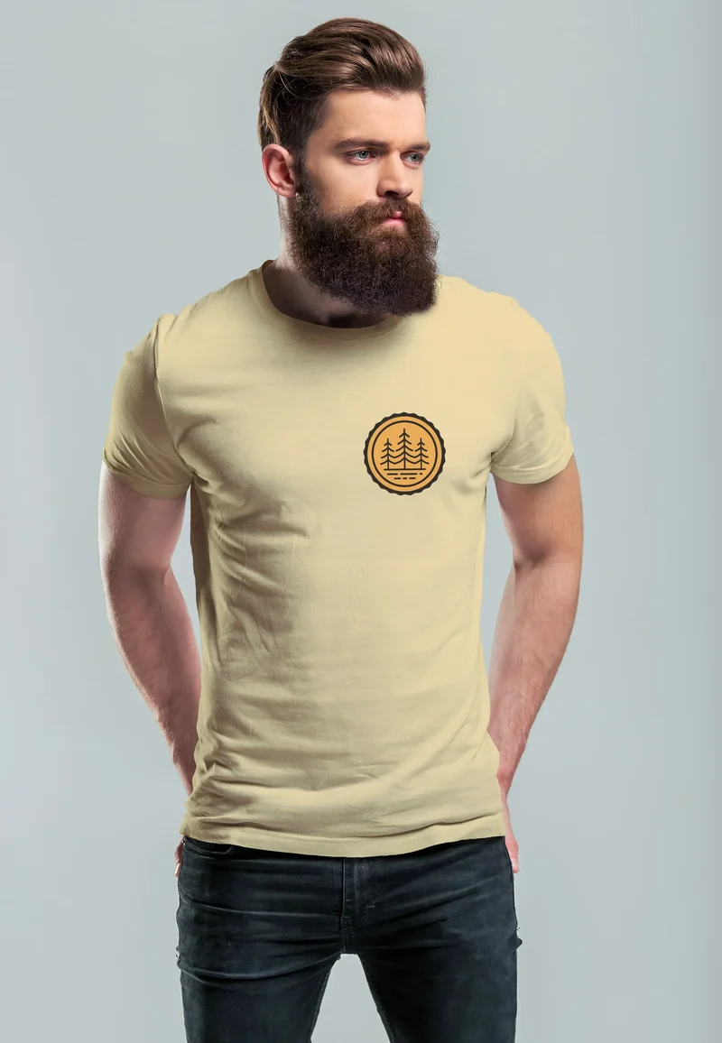Herren T-Shirt Wald Bäume Logo Badge Naturliebhaber Outdoor Fashion Streetstyle